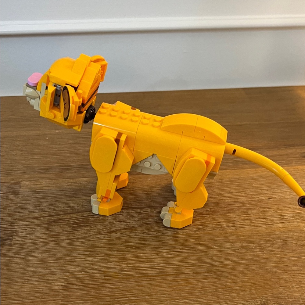 LEGO Disney Simba the Lion King 43243 Already Built - Picture 5 of 8